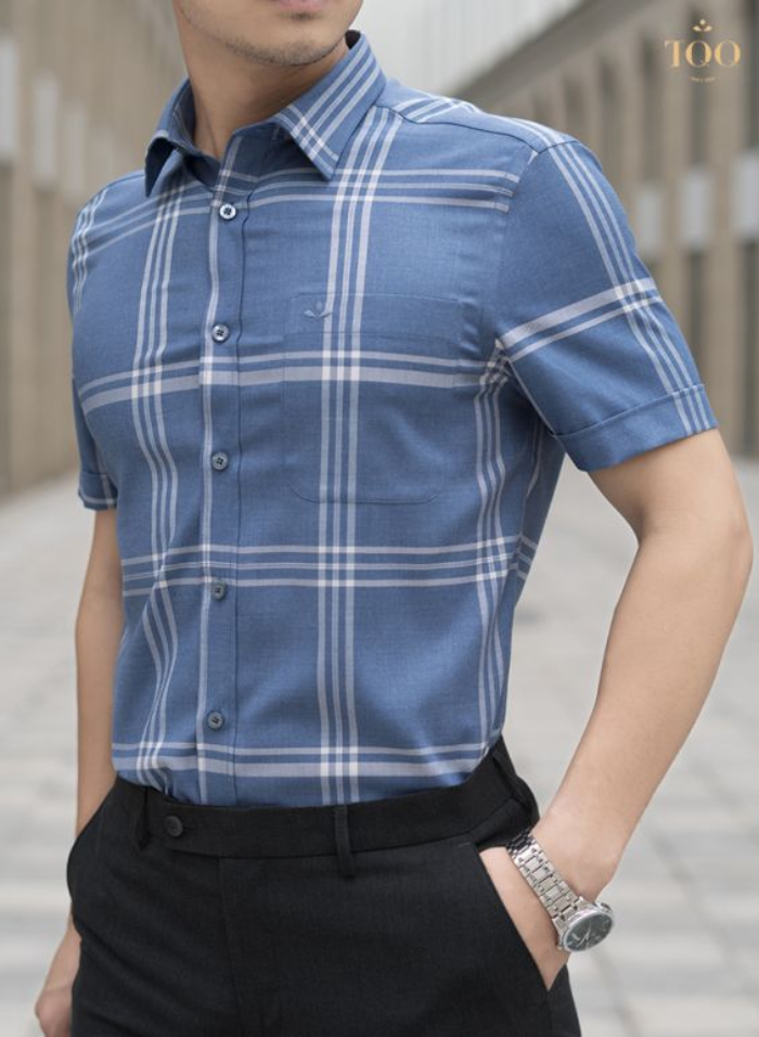 Cách gấp áo sơ mi vuông vắn đẹp mắt như tại cửa hàng 5 1754792654 480 Cach gap ao so mi vuong van dep mat nhu